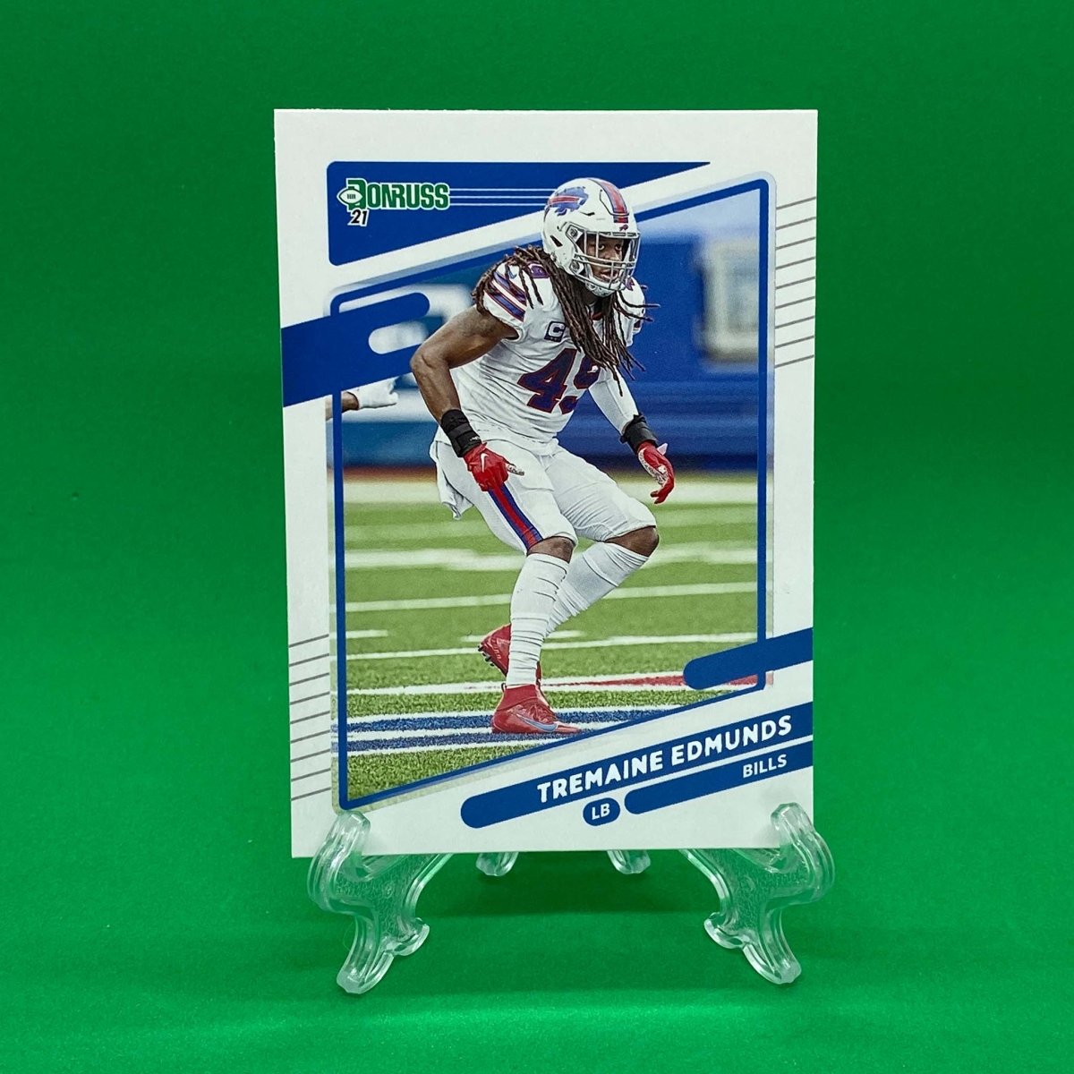 Raw Individual Card: 2021 Donruss Football Base Set - Tremaine Edmunds (#231) - Hails Mary Cards