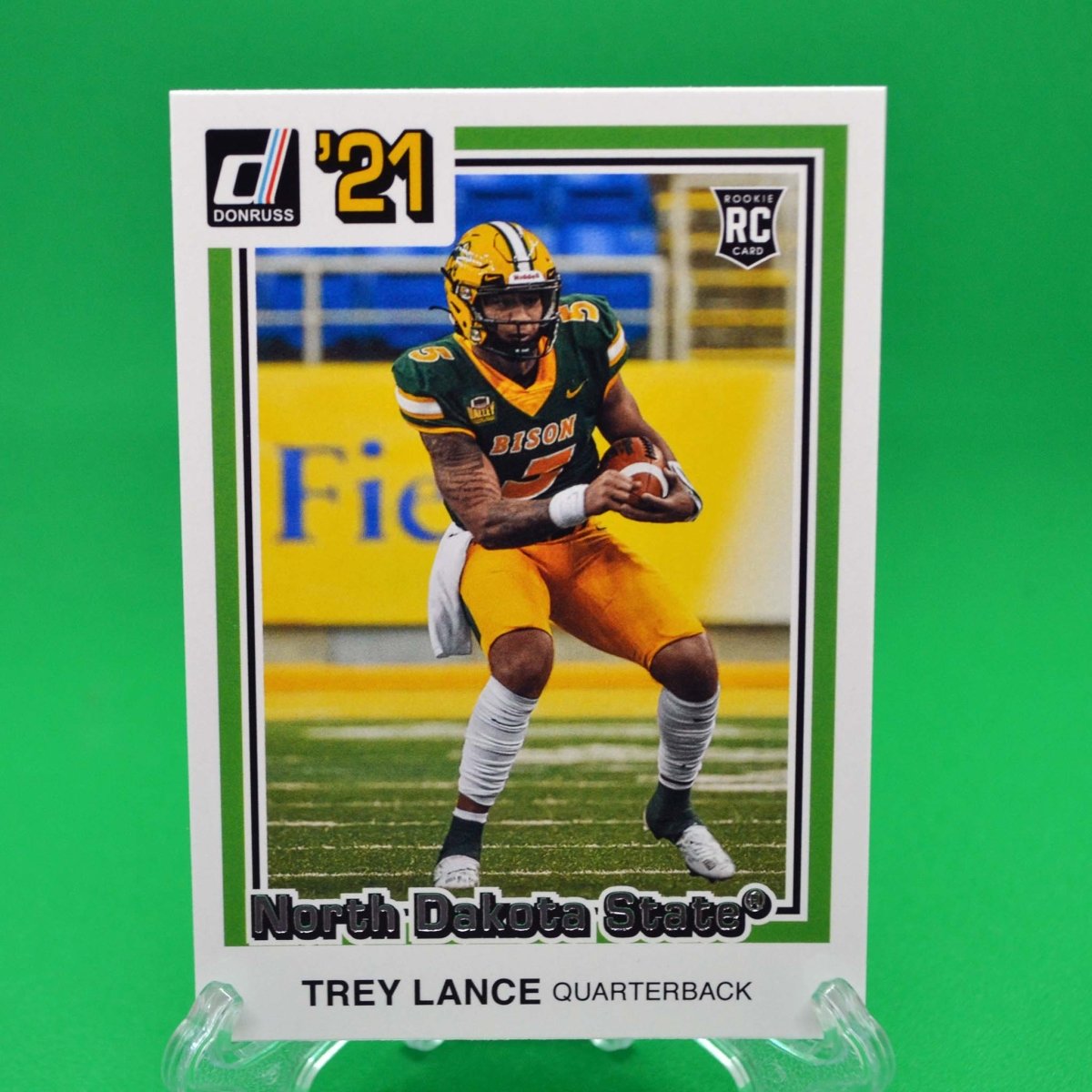Raw Individual Card: 2021 Chronicles Draft Picks Donruss Retro - Trey Lance (#34) - Hails Mary Cards